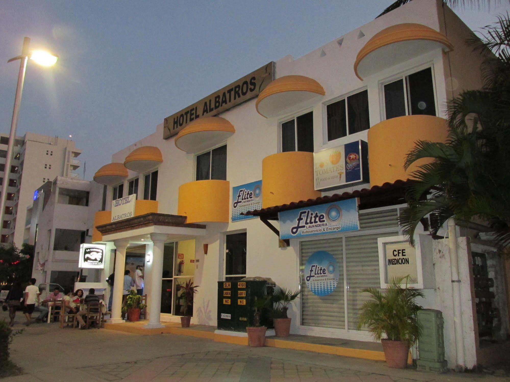Hotel Albatros Manzanillo Ngoại thất bức ảnh